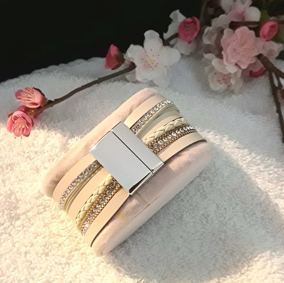 NEW Multi Blush Wrap Bracelet - Picture 2 of 8